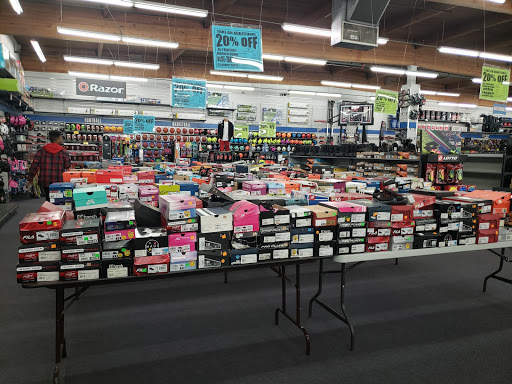 Sporting Goods Store «Big 5 Sporting Goods», reviews and photos, 5725 E Sprague Ave, Spokane, WA 99212, USA