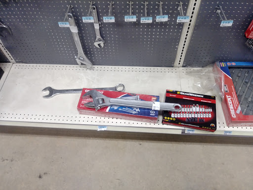 Home Improvement Store «Tractor Supply Co.», reviews and photos, 207 Swansea Mall Dr #15, Swansea, MA 02777, USA