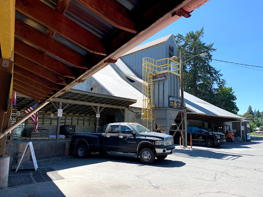 Pet Supply Store «Union Mills», reviews and photos, 14822 S Union Mills Rd, Mulino, OR 97042, USA