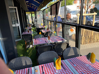 Jsk restaurant à Le Bourget
