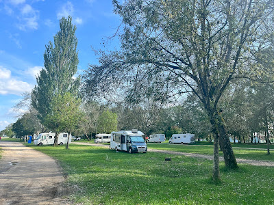 Aire de camping-cars classique Heudicourt à Heudicourt-sous-les-Côtes