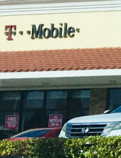 Cell Phone Store «T-Mobile», reviews and photos, 19801 NW 27th Ave b, Miami Gardens, FL 33169, USA