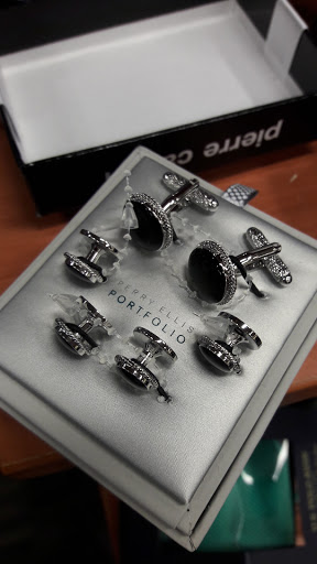 Clothing Store «K&G Fashion Superstore», reviews and photos, 7343 W Colonial Dr, Orlando, FL 32818, USA