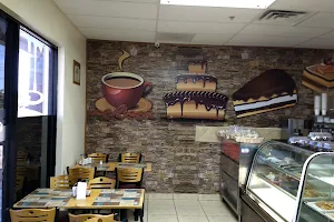 Rei's Bakery image
