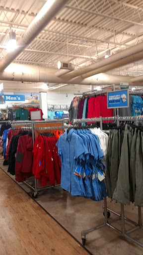 Sportswear Store «Columbia Sportswear Outlet Store», reviews and photos, 10746 Emerald Coast Pkwy, Destin, FL 32550, USA