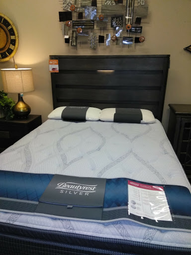 Furniture Store «Raymour & Flanigan Furniture and Mattress Store», reviews and photos, 1360 S Washington St, North Attleborough, MA 02760, USA