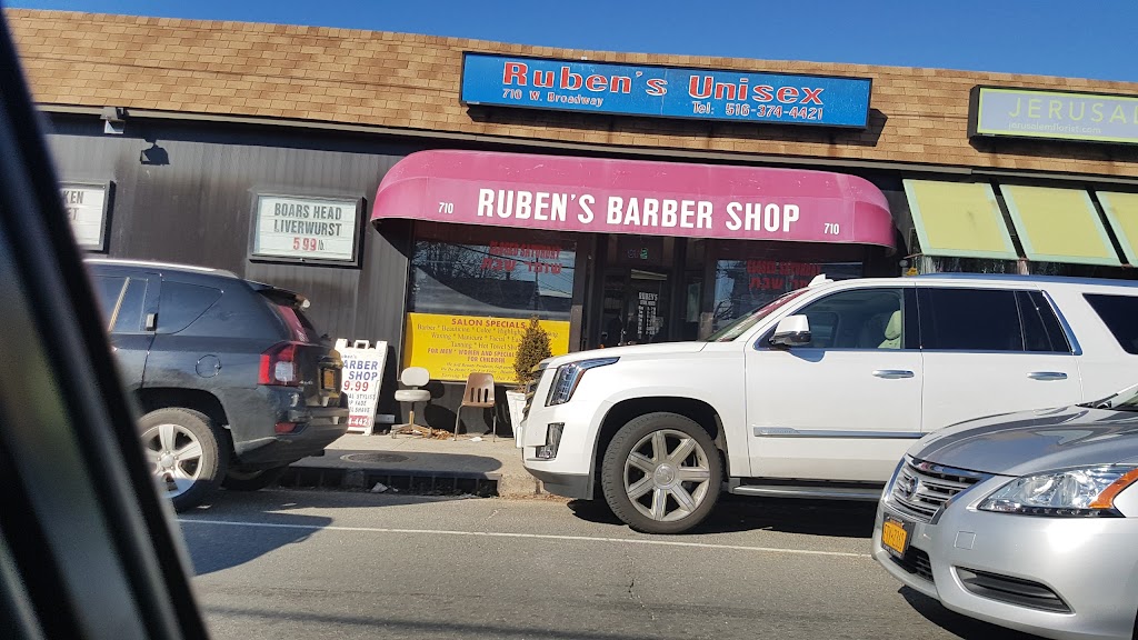 Ruben's Barber Shop 11598