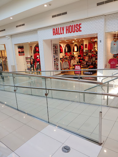 Shopping Mall «Kenwood Towne Centre», reviews and photos, 7875 Montgomery Rd, Cincinnati, OH 45236, USA