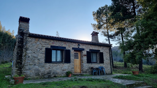 Casa Rural El Castañar Carretera Nacional 521 Km. 149.8, 10500 Valencia de Alcántara, Cáceres, España