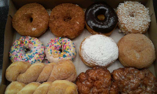 Donut Shop «Yum Yum Donuts», reviews and photos, 2628 Pico Blvd, Santa Monica, CA 90405, USA