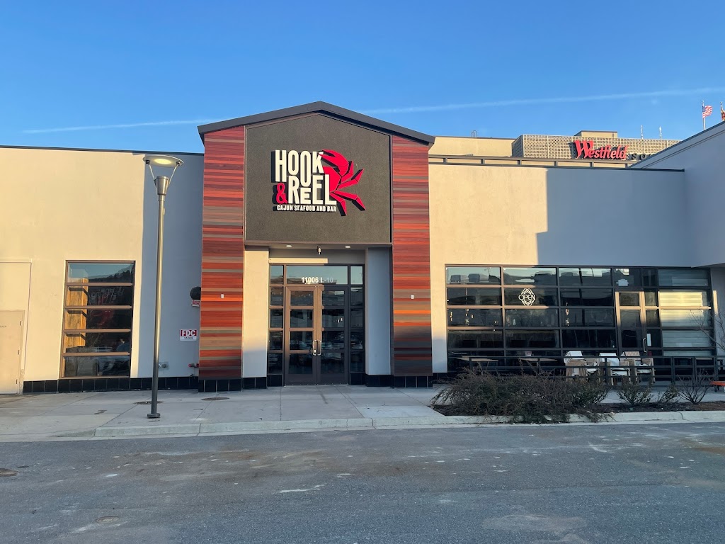 Hook & Reel Cajun Seafood & Bar Wheaton, IL 20902 Menu, Hours
