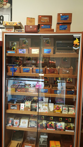 Tobacco Shop «Tobacco Cigar», reviews and photos, 1596 N Farnsworth Ave, Aurora, IL 60505, USA