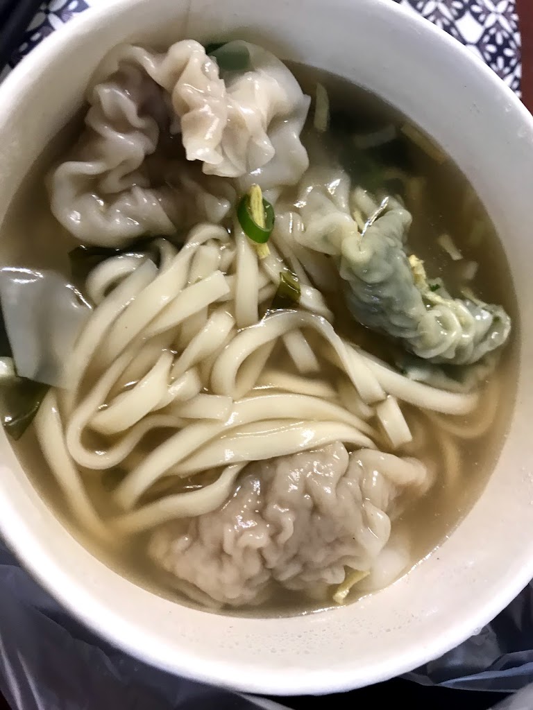 品冠溫州大餛飩 的照片