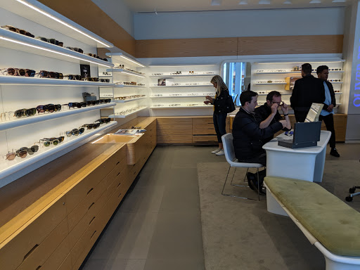 Boutique «Oliver Peoples Chicago», reviews and photos, 941 N Rush St, Chicago, IL 60611, USA