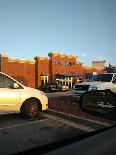 Donations Center «Goodwill of North Georgia: Hamilton Mill Store and Donation Center», reviews and photos
