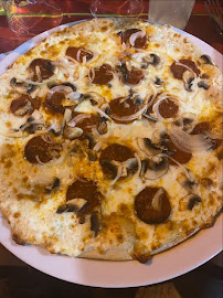 Plats et boissons du Pizzeria Restaurant Pizza Luce à Toulouse - n°14