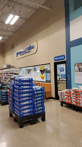 Pet Supply Store «PetSmart», reviews and photos, 2435 Prairie Center Pkwy, Brighton, CO 80601, USA