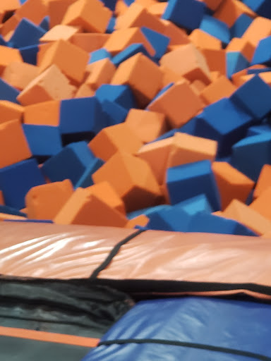 Amusement Center «Sky Zone Trampoline Park», reviews and photos, 11745 Commons Dr, Springdale, OH 45246, USA