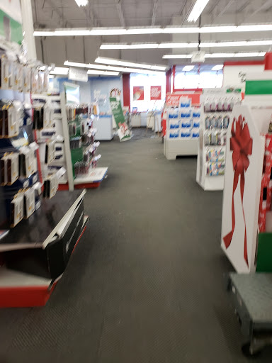 Office Supply Store «Staples», reviews and photos, 951 Viewmont Dr, Dickson City, PA 18519, USA