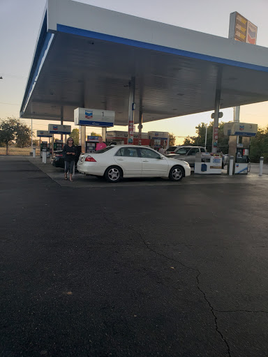 Gas Station «Chevron», reviews and photos, 9015 W Walnut Grove Rd, Thornton, CA 95686, USA