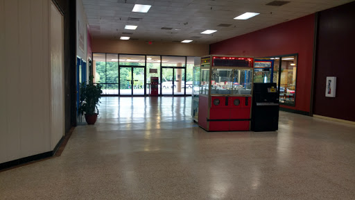 Shopping Mall «Claypool Hill Mall Shopping Center», reviews and photos, 1051 Claypool Hill Mall Rd, Cedar Bluff, VA 24609, USA