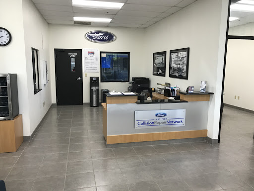 Auto Body Shop «Bob Tomes Ford Collision Center», reviews and photos, 2251 N Brook Dr, McKinney, TX 75070, USA