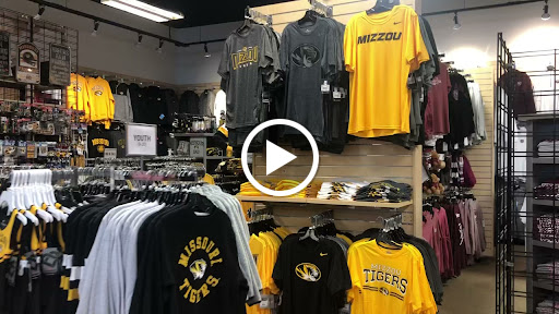 Sportswear Store «Rally House Boardwalk», reviews and photos, 8650 N Boardwalk Ave, Kansas City, MO 64154, USA