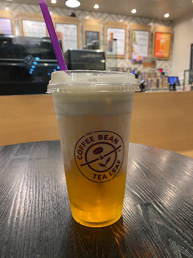 The Coffee Bean & Tea Leaf image