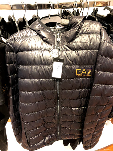 Stores to buy men's quilted vests Adelaide
