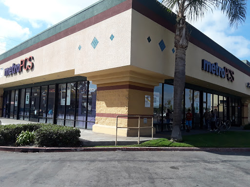 Cell Phone Store «MetroPCS Corporate Store», reviews and photos, 11091 Beach Blvd, Stanton, CA 90680, USA