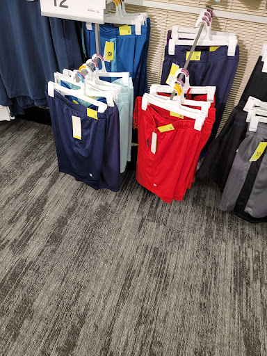 Department Store «Target», reviews and photos, 160 N Research Pl, Central Islip, NY 11722, USA