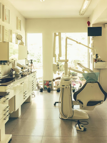Отзиви за Дентална клиника Сливен - Dental Clinic 32 в Сливен - Зъболекар