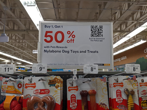 Pet Supply Store «Petco Animal Supplies», reviews and photos, 1090 Fort Union Blvd, Midvale, UT 84047, USA