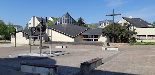 Église Eglise Sainte Claire de La Folie Couvrechef Caen