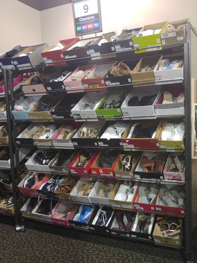 Shoe Store «DSW Designer Shoe Warehouse», reviews and photos, 9051 Snowden Square Dr, Columbia, MD 21045, USA