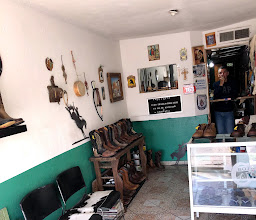 La Fiera - Reparacion de Calzado y Hechura de Botas photo