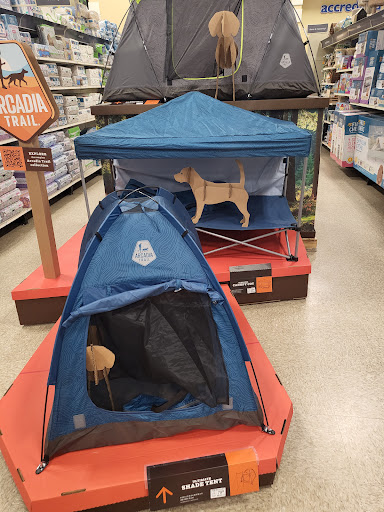 Pet Supply Store «PetSmart», reviews and photos, 220 Commerce Blvd, Fairless Hills, PA 19030, USA