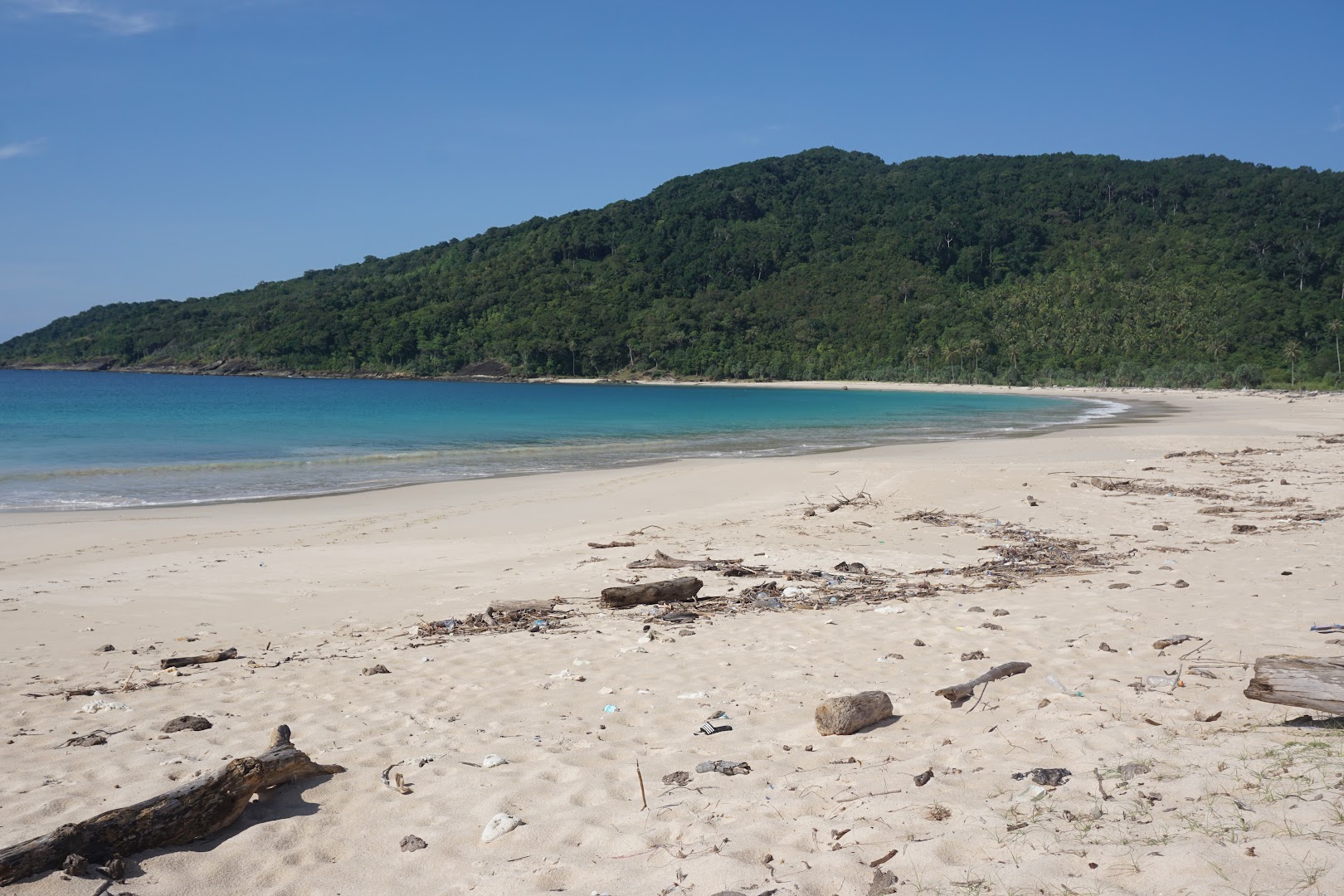 Gambar Pantai Alue Reuyeueng