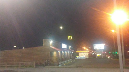 Convenience Store «Pilot Travel Center», reviews and photos, 2320 TN-46, Dickson, TN 37055, USA