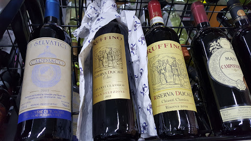 Liquor Store «Sweetwater Package Store», reviews and photos, 3900 Peachtree Industrial Blvd, Duluth, GA 30096, USA