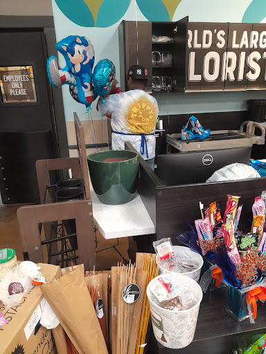 Shopping Mall «Poplar Plaza Shopping Center», reviews and photos, 3440 Poplar Ave, Memphis, TN 38111, USA