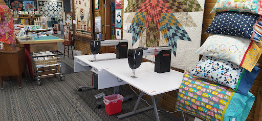 Quilt Shop «Quilt Sampler Inc.», reviews and photos, 1802 S Glenstone Ave, Springfield, MO 65804, USA