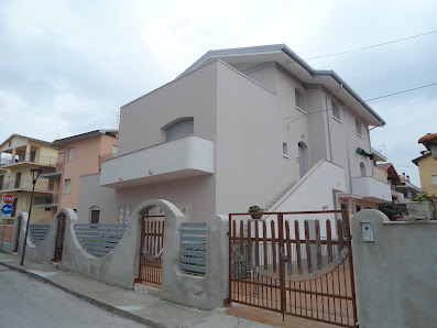Appartamenti a 20 mt dal mare e pineta a Pineto, in Abruzzo Villino Di Girolamo Via della Rampa, 19, 64025 Pineto TE, Italia