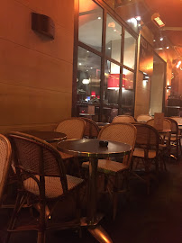 Atmosphère du Restaurant français Le Hameau à Paris - n°10
