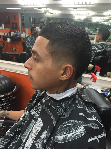 Barber Shop «Big Apple Style Barbershop», reviews and photos, 105 S Federal Hwy, Dania Beach, FL 33004, USA