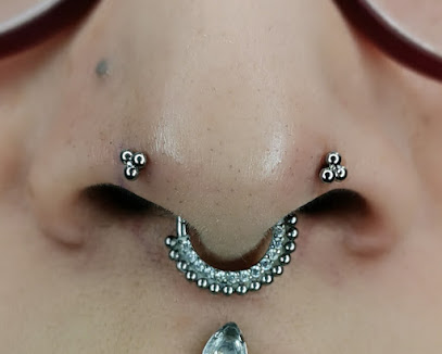 Azul body piercing