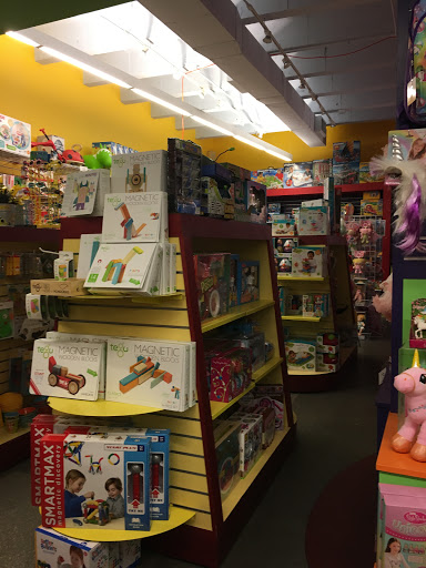 Toy Store «Zoom», reviews and photos, 300 Ward Pkwy, Kansas City, MO 64112, USA