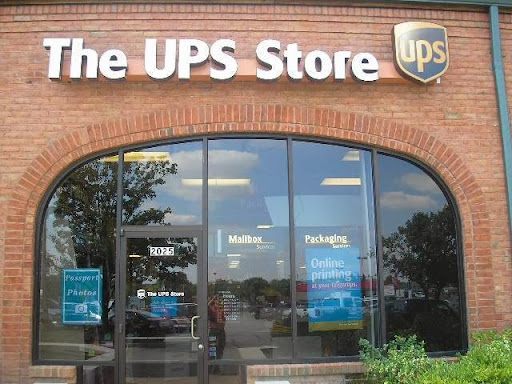 Shipping and Mailing Service «The UPS Store», reviews and photos, 2025 Zumbehl Rd, St Charles, MO 63303, USA