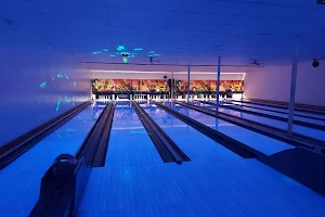 Mountain Lanes image