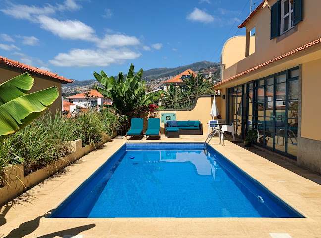 Funchal Cottages - Pool & Painters Cottage